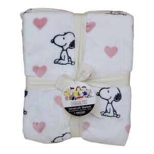 Peanuts Snoopy VelvetLoft Plush Blanket Full/Queen 90x90 By Berkshire PInk Heart